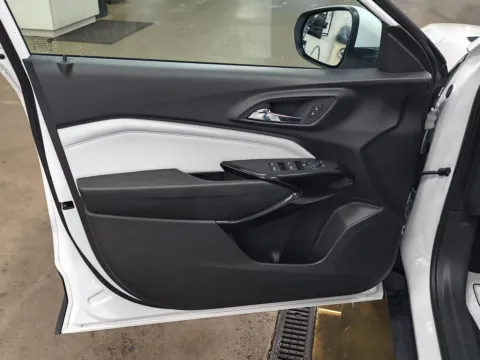 More photos of 2025 Chevrolet Trax LT at Wilmington Auto Center Chrysler Dodge Jeep RAM, OH