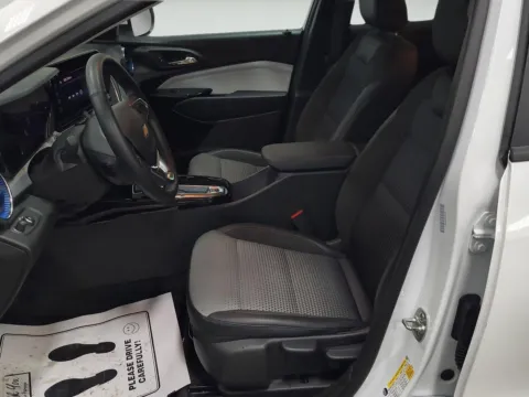 More photos of 2025 Chevrolet Trax LT at Wilmington Auto Center Chrysler Dodge Jeep RAM, OH