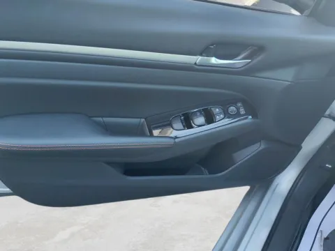 More photos of 2025 Nissan Altima SR at Wilmington Auto Center Chrysler Dodge Jeep RAM, OH