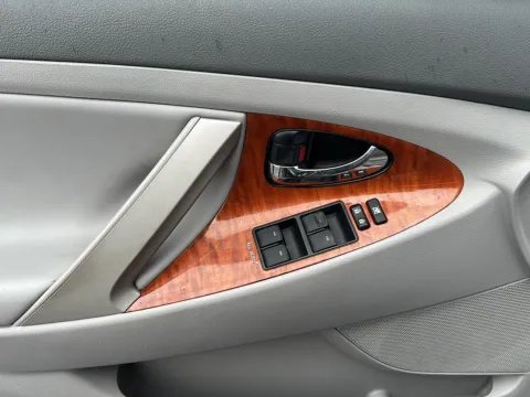 More photos of 2011 Toyota Camry XLE at Wilmington Auto Center Chrysler Dodge Jeep RAM, OH