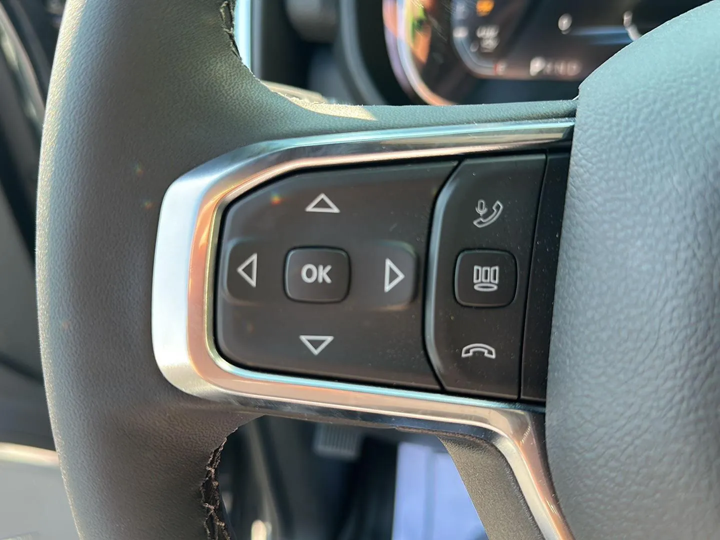 2026 RAM 3500 Laramie - Photo 12