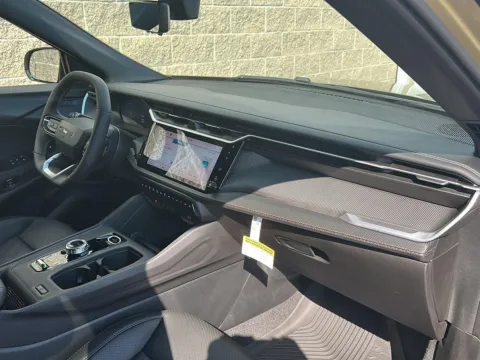 More photos of 2026 Jeep Cherokee Overland at Wilmington Auto Center Chrysler Dodge Jeep RAM, OH