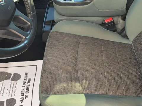 More photos of 2015 Ram 2500 Big Horn at Wilmington Auto Center Chrysler Dodge Jeep RAM, OH