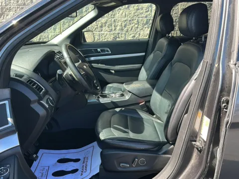 More photos of 2017 Ford Explorer XLT at Wilmington Auto Center Chrysler Dodge Jeep RAM, OH