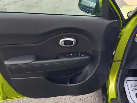 More photos of 2016 Kia Soul at Wilmington Auto Center Chrysler Dodge Jeep RAM, OH