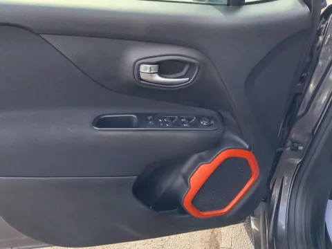 More photos of 2018 Jeep Renegade Upland Edition at Wilmington Auto Center Chrysler Dodge Jeep RAM, OH