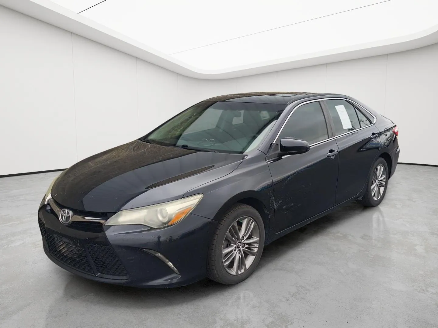 Used 2015 Toyota Camry SE with VIN 4T1BF1FK4FU493474 for sale in Wilmington, OH