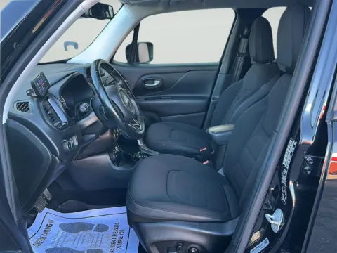 More photos of 2017 Jeep Renegade Altitude at Wilmington Auto Center Chrysler Dodge Jeep RAM, OH