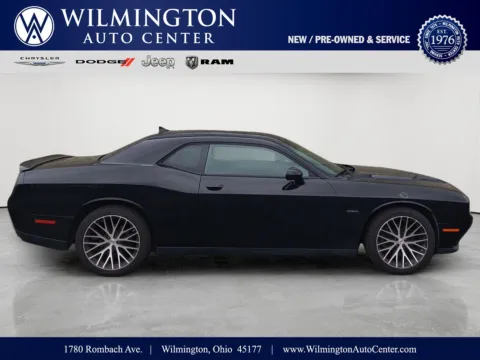 Black 2015 Dodge Challenger R/T Plus for sale in Wilmington, OH