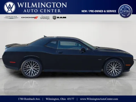 Black 2015 Dodge Challenger R/T Plus for sale in Wilmington, OH