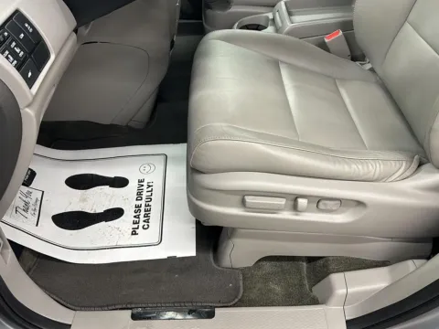 More photos of 2016 Honda Odyssey EX-L at Wilmington Auto Center Chrysler Dodge Jeep RAM, OH