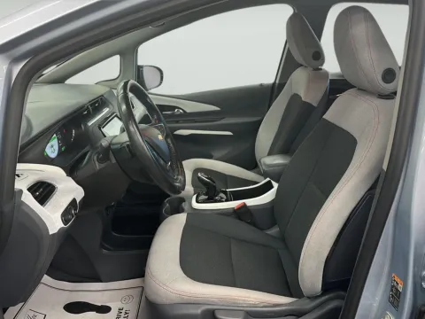 More photos of 2017 Chevrolet Bolt EV LT at Wilmington Auto Center Chrysler Dodge Jeep RAM, OH