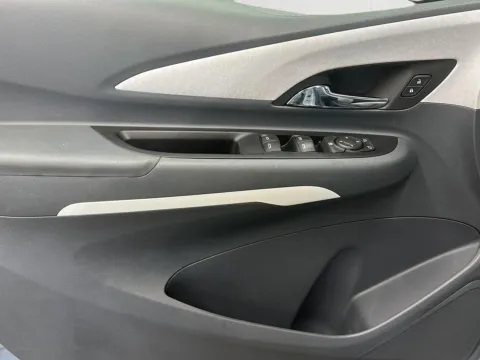 More photos of 2017 Chevrolet Bolt EV LT at Wilmington Auto Center Chrysler Dodge Jeep RAM, OH