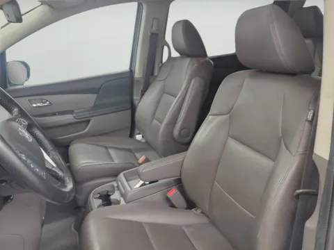 More photos of 2015 Honda Odyssey EX-L at Wilmington Auto Center Chrysler Dodge Jeep RAM, OH
