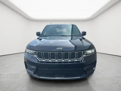 More photos of 2025 Jeep Grand Cherokee Laredo X at Wilmington Auto Center Chrysler Dodge Jeep RAM, OH