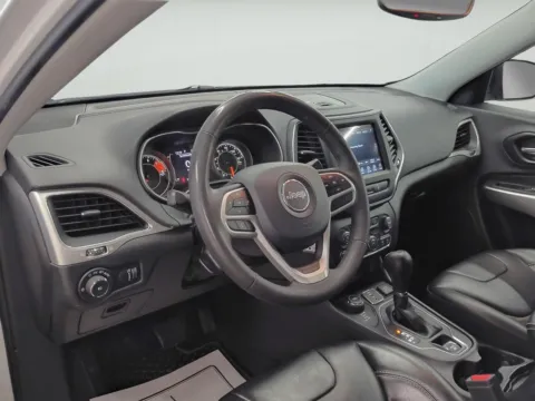 More photos of 2022 Jeep Cherokee X at Wilmington Auto Center Chrysler Dodge Jeep RAM, OH