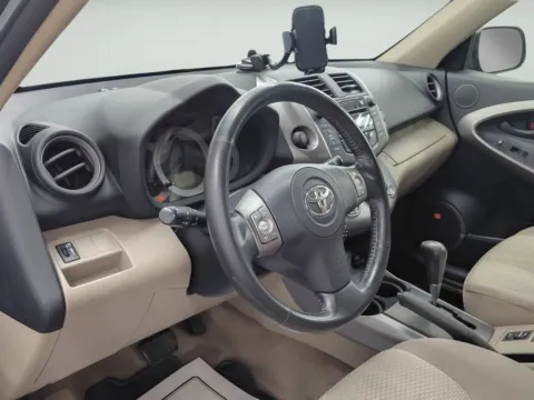 More photos of 2007 Toyota RAV4 Limited at Wilmington Auto Center Chrysler Dodge Jeep RAM, OH
