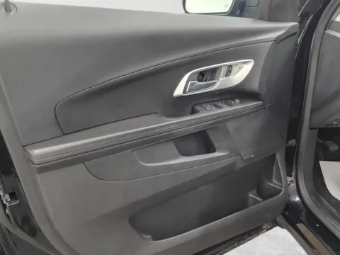 More photos of 2017 Chevrolet Equinox LT at Wilmington Auto Center Chrysler Dodge Jeep RAM, OH