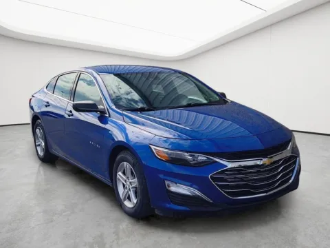 More photos of 2023 Chevrolet Malibu LS at Wilmington Auto Center Chrysler Dodge Jeep RAM, OH