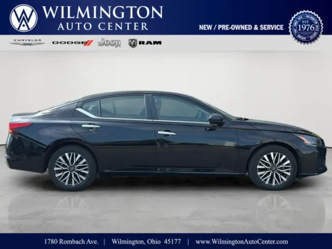 Black 2025 Nissan Altima SV for sale in Wilmington, OH