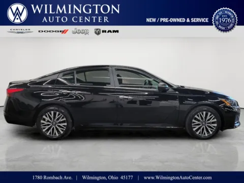 Black 2025 Nissan Altima SV for sale in Wilmington, OH