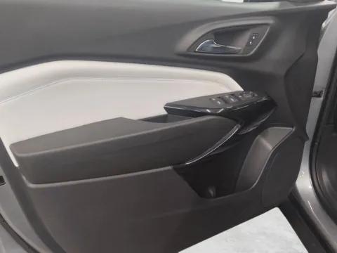 More photos of 2025 Chevrolet Trax LT at Wilmington Auto Center Chrysler Dodge Jeep RAM, OH