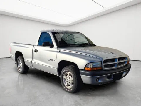 Photos of 2001 Dodge Dakota Sport for sale in Wilmington, OH at Wilmington Auto Center Chrysler Dodge Jeep RAM