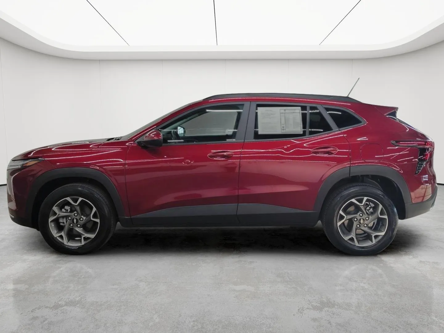 2025 Chevrolet Trax LT - Photo 27