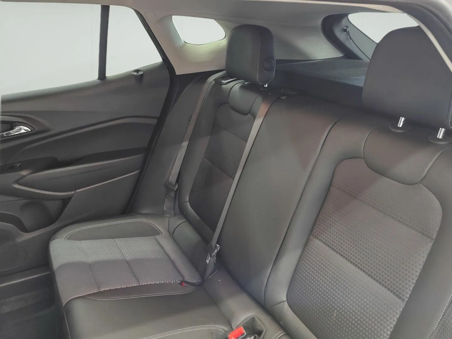 2025 Chevrolet Trax LT - Photo 19