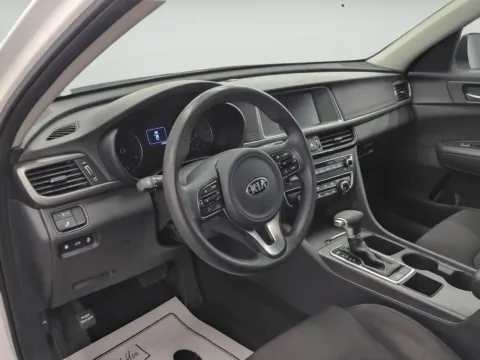 More photos of 2018 Kia Optima LX at Wilmington Auto Center Chrysler Dodge Jeep RAM, OH
