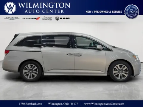 Silver 2014 Honda Odyssey Touring for sale in Wilmington, OH