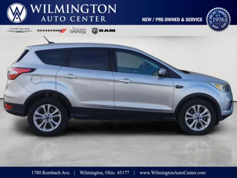 Silver 2017 Ford Escape SE for sale in Wilmington, OH