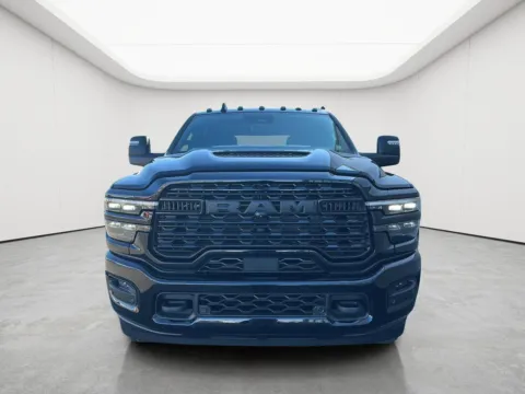 More photos of 2027 Ram 3500 Limited at Wilmington Auto Center Chrysler Dodge Jeep RAM, OH