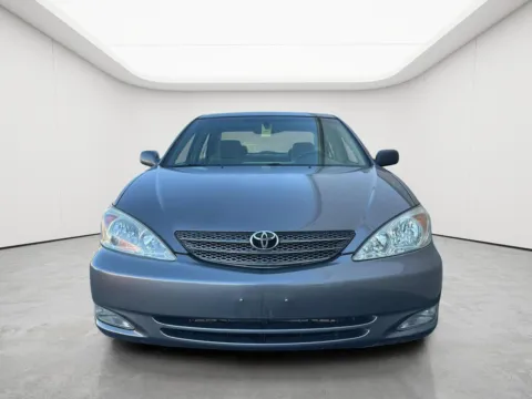 More photos of 2004 Toyota Camry XLE at Wilmington Auto Center Chrysler Dodge Jeep RAM, OH