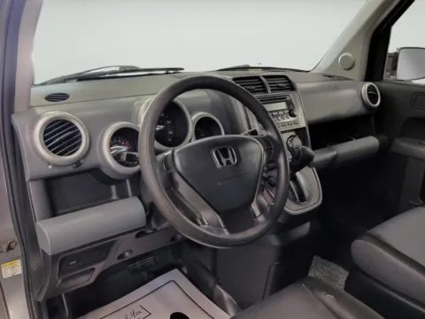 More photos of 2005 Honda Element EX at Wilmington Auto Center Chrysler Dodge Jeep RAM, OH