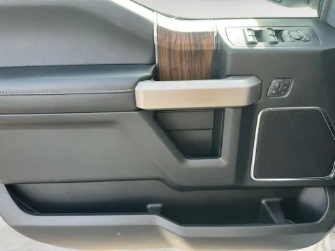 More photos of 2020 Ford F-150 LARIAT at Wilmington Auto Center Chrysler Dodge Jeep RAM, OH