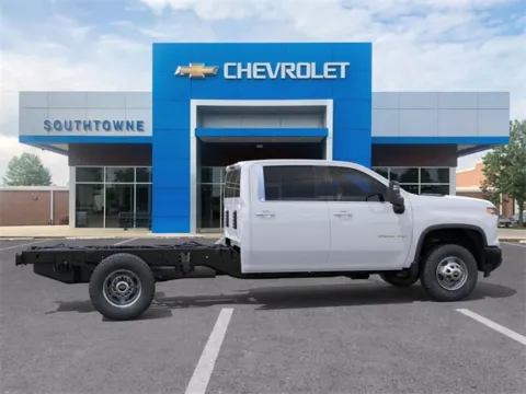 More photos of 2025 Chevrolet Silverado 3500HD Work Truck at Southtowne Chevrolet Buick GMC, GA