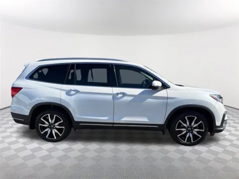 More photos of 2021 Honda Pilot Touring at Southtowne Chevrolet Buick GMC, GA