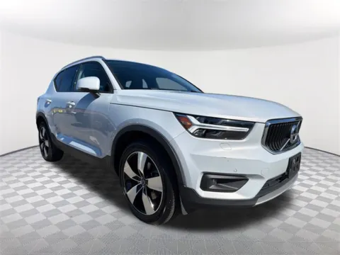 Another view of 2021 Volvo XC40 Momentum for sale in Newnan, GA at Southtowne Chevrolet Buick GMC