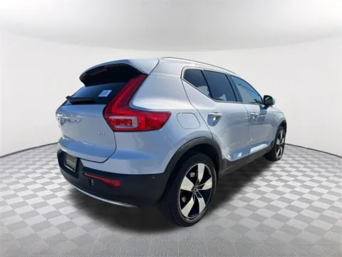 More photos of 2021 Volvo XC40 Momentum at Southtowne Chevrolet Buick GMC, GA