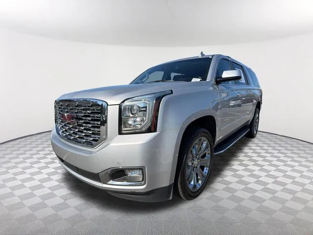 Silver 2019 GMC Yukon XL Denali for sale in Newnan, GA