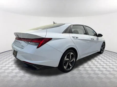 More photos of 2021 Hyundai Elantra Limited at Southtowne Chevrolet Buick GMC, GA