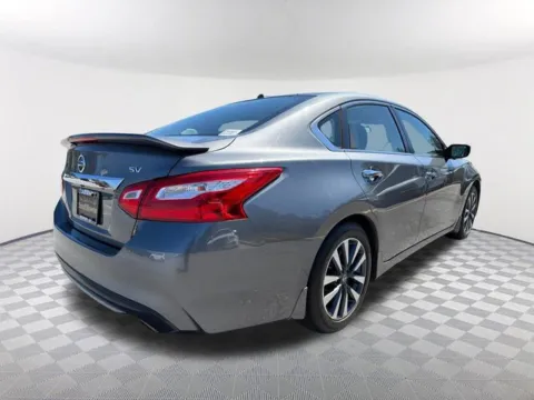 More photos of 2017 Nissan Altima 2.5 SV at Southtowne Chevrolet Buick GMC, GA