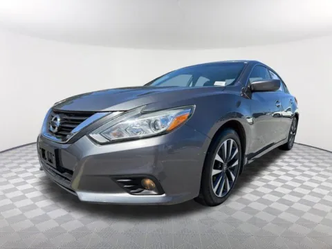 Gray 2017 Nissan Altima 2.5 SV for sale in Newnan, GA