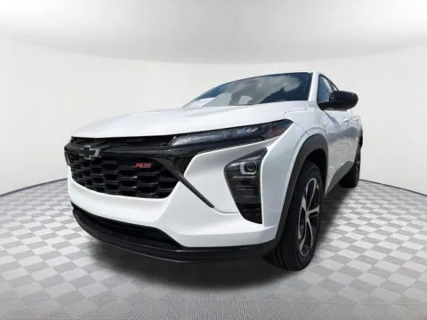 White 2024 Chevrolet Trax 1RS for sale in Newnan, GA