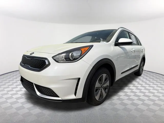 White 2019 Kia Niro LX for sale in Newnan, GA
