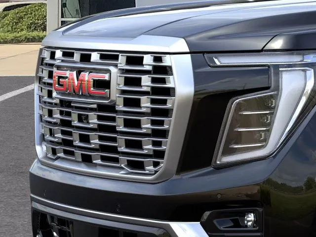 2026 GMC Yukon Denali - Photo 13