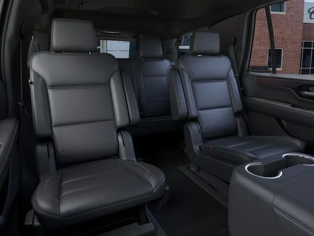 2026 GMC Yukon Denali - Photo 17
