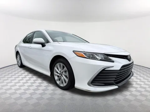 More photos of 2021 Toyota Camry LE at Southtowne Chevrolet Buick GMC, GA