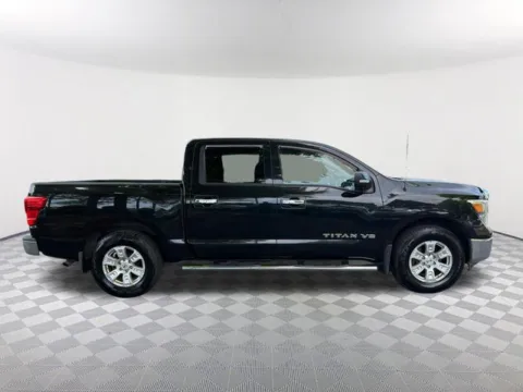 More photos of 2018 Nissan Titan SV at Southtowne Chevrolet Buick GMC, GA